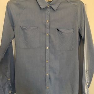 Abercrombie & Fitch ladies blouse. Light blue. Size large.